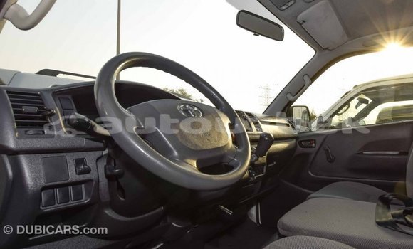 Buy Import Toyota Hiace White Car in Import - Dubai in Andijon Buy Import Toyota Hiace White Car in Import - Dubai in Andijon