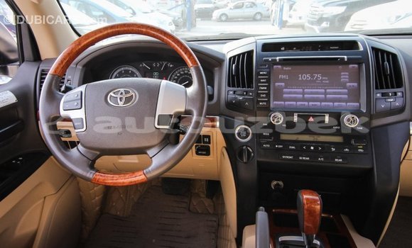 Buy Import Toyota Land Cruiser White Car in Import - Dubai in Andijon Buy Import Toyota Land Cruiser White Car in Import - Dubai in Andijon