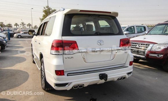 Buy Import Toyota Land Cruiser White Car in Import - Dubai in Andijon Buy Import Toyota Land Cruiser White Car in Import - Dubai in Andijon