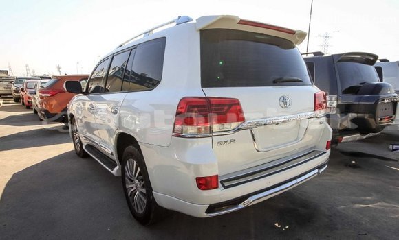 Buy Import Toyota Land Cruiser White Car in Import - Dubai in Andijon Buy Import Toyota Land Cruiser White Car in Import - Dubai in Andijon
