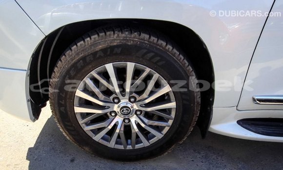 Buy Import Toyota Land Cruiser White Car in Import - Dubai in Andijon Buy Import Toyota Land Cruiser White Car in Import - Dubai in Andijon