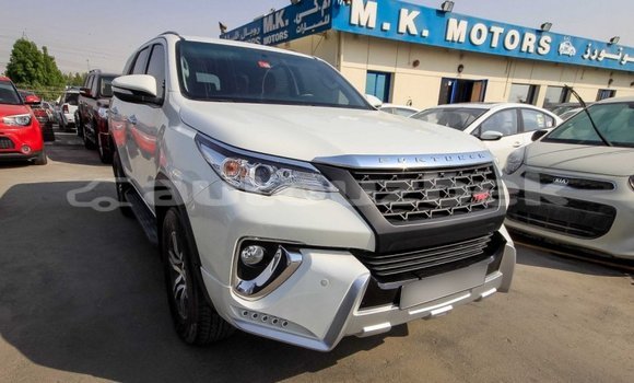 Buy Import Toyota Fortuner White Car in Import - Dubai in Andijon Buy Import Toyota Fortuner White Car in Import - Dubai in Andijon