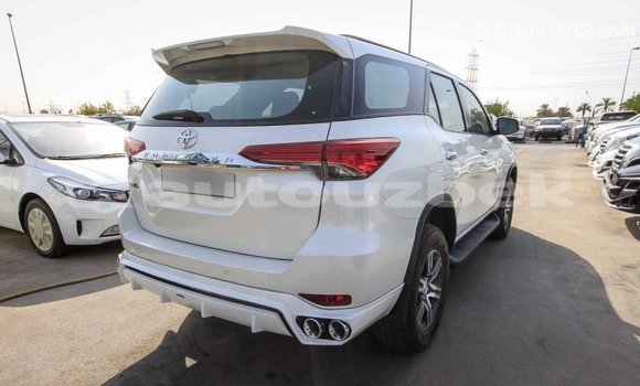 Buy Import Toyota Fortuner White Car in Import - Dubai in Andijon Buy Import Toyota Fortuner White Car in Import - Dubai in Andijon