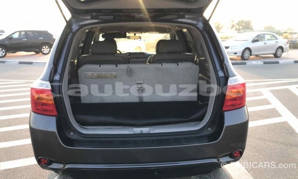 Buy Import Toyota Highlander Other Car in Import - Dubai in Andijon Buy Import Toyota Highlander Other Car in Import - Dubai in Andijon