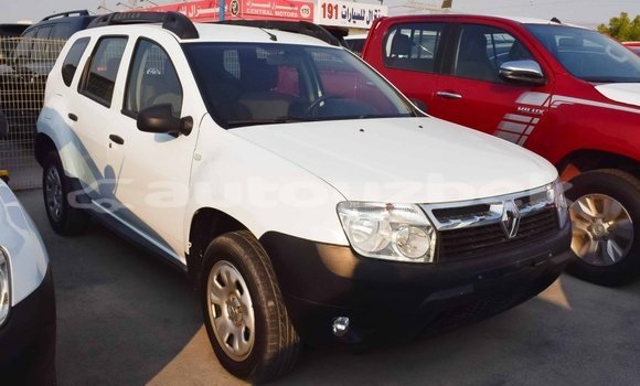 Buy Import Renault Duster White Car in Import - Dubai in Andijon