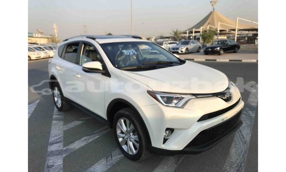Buy Import Toyota 4Runner White Car in Import - Dubai in Andijon Buy Import Toyota 4Runner White Car in Import - Dubai in Andijon