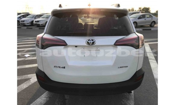 Buy Import Toyota 4Runner White Car in Import - Dubai in Andijon Buy Import Toyota 4Runner White Car in Import - Dubai in Andijon
