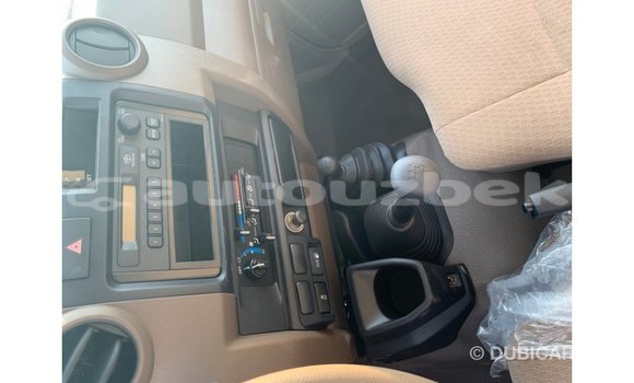 Buy Import Toyota Land Cruiser Beige Car in Import - Dubai in Andijon Buy Import Toyota Land Cruiser Beige Car in Import - Dubai in Andijon
