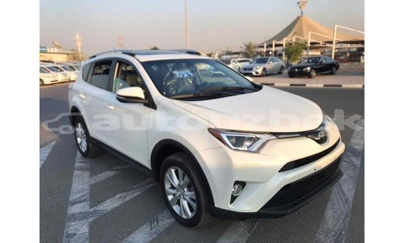 Buy Import Toyota 4Runner White Car in Import - Dubai in Andijon Buy Import Toyota 4Runner White Car in Import - Dubai in Andijon