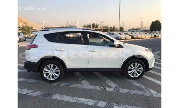Buy Import Toyota 4Runner White Car in Import - Dubai in Andijon Buy Import Toyota 4Runner White Car in Import - Dubai in Andijon