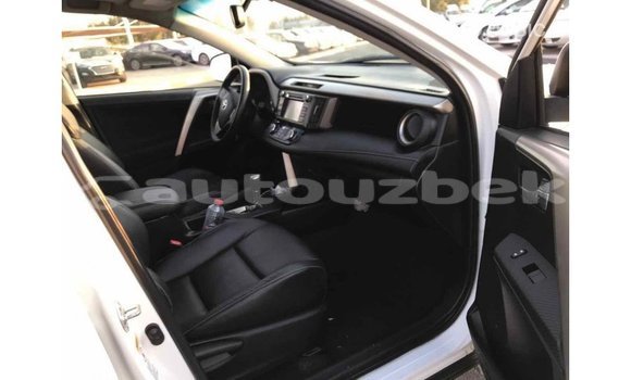 Buy Import Toyota 4Runner White Car in Import - Dubai in Andijon Buy Import Toyota 4Runner White Car in Import - Dubai in Andijon