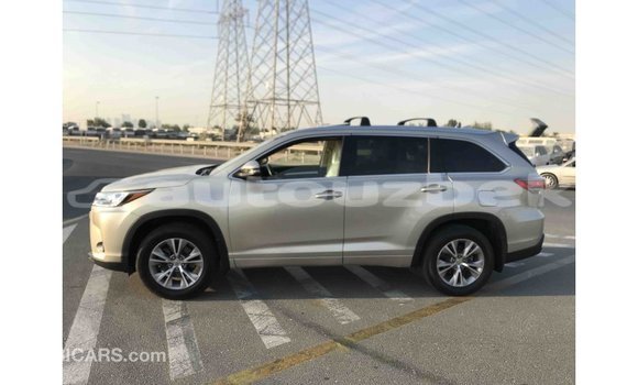 Buy Import Toyota Highlander Other Car in Import - Dubai in Andijon Buy Import Toyota Highlander Other Car in Import - Dubai in Andijon