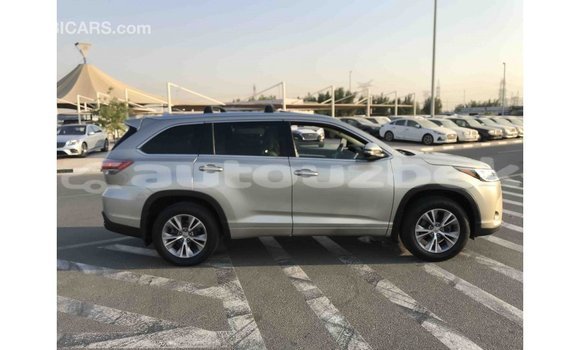 Buy Import Toyota Highlander Other Car in Import - Dubai in Andijon Buy Import Toyota Highlander Other Car in Import - Dubai in Andijon