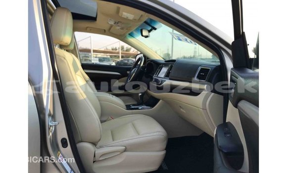Buy Import Toyota Highlander Other Car in Import - Dubai in Andijon Buy Import Toyota Highlander Other Car in Import - Dubai in Andijon