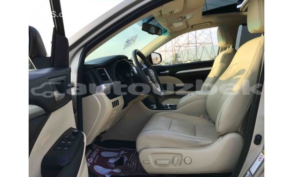 Buy Import Toyota Highlander Other Car in Import - Dubai in Andijon Buy Import Toyota Highlander Other Car in Import - Dubai in Andijon
