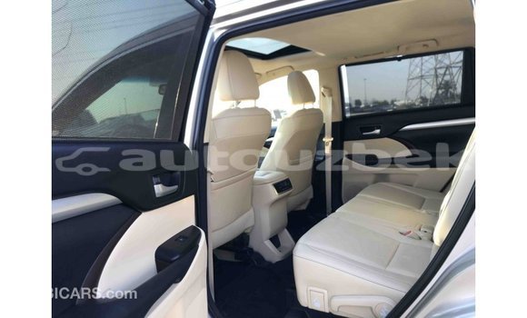 Buy Import Toyota Highlander Other Car in Import - Dubai in Andijon Buy Import Toyota Highlander Other Car in Import - Dubai in Andijon