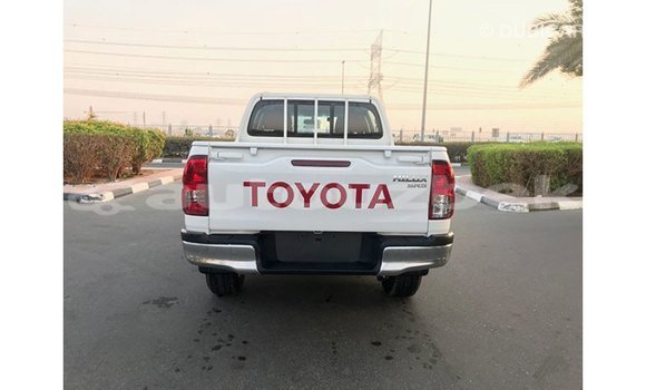 Buy Import Toyota Hilux White Car in Import - Dubai in Andijon Buy Import Toyota Hilux White Car in Import - Dubai in Andijon