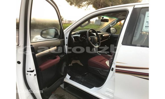 Buy Import Toyota Hilux White Car in Import - Dubai in Andijon Buy Import Toyota Hilux White Car in Import - Dubai in Andijon