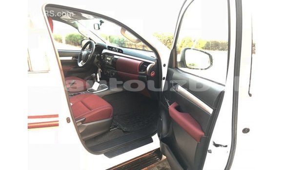 Buy Import Toyota Hilux White Car in Import - Dubai in Andijon Buy Import Toyota Hilux White Car in Import - Dubai in Andijon
