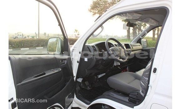 Buy Import Toyota Hiace White Car in Import - Dubai in Andijon Buy Import Toyota Hiace White Car in Import - Dubai in Andijon