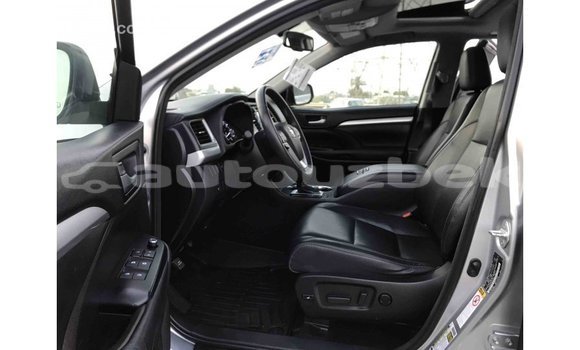 Buy Import Toyota Highlander Other Car in Import - Dubai in Andijon Buy Import Toyota Highlander Other Car in Import - Dubai in Andijon