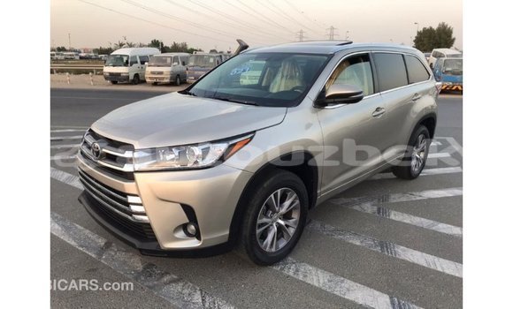 Buy Import Toyota Highlander Other Car in Import - Dubai in Andijon Buy Import Toyota Highlander Other Car in Import - Dubai in Andijon