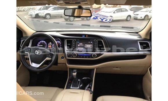Buy Import Toyota Highlander Other Car in Import - Dubai in Andijon Buy Import Toyota Highlander Other Car in Import - Dubai in Andijon