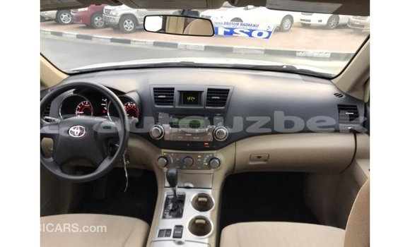 Buy Import Toyota Highlander White Car in Import - Dubai in Andijon Buy Import Toyota Highlander White Car in Import - Dubai in Andijon