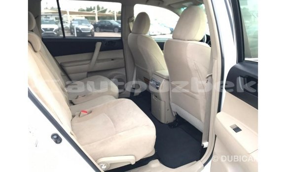 Buy Import Toyota Highlander White Car in Import - Dubai in Andijon Buy Import Toyota Highlander White Car in Import - Dubai in Andijon