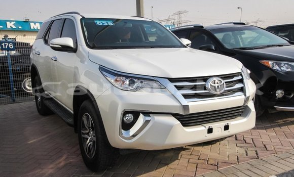 Buy Import Toyota Fortuner White Car in Import - Dubai in Andijon Buy Import Toyota Fortuner White Car in Import - Dubai in Andijon