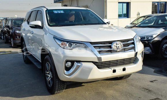 Buy Import Toyota Fortuner White Car in Import - Dubai in Andijon Buy Import Toyota Fortuner White Car in Import - Dubai in Andijon