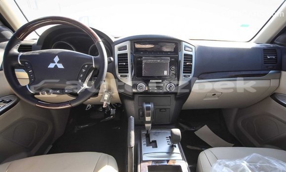 Buy Import Mitsubishi Pajero White Car in Import - Dubai in Andijon Buy Import Mitsubishi Pajero White Car in Import - Dubai in Andijon