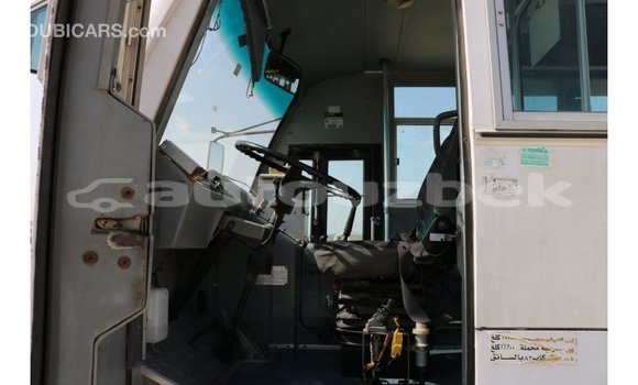 Buy Import TATA Xenon White Car in Import - Dubai in Andijon