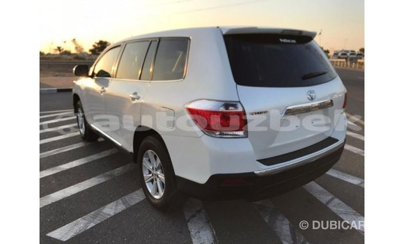 Buy Import Toyota Highlander White Car in Import - Dubai in Andijon Buy Import Toyota Highlander White Car in Import - Dubai in Andijon