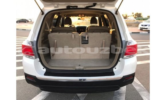 Buy Import Toyota Highlander White Car in Import - Dubai in Andijon Buy Import Toyota Highlander White Car in Import - Dubai in Andijon