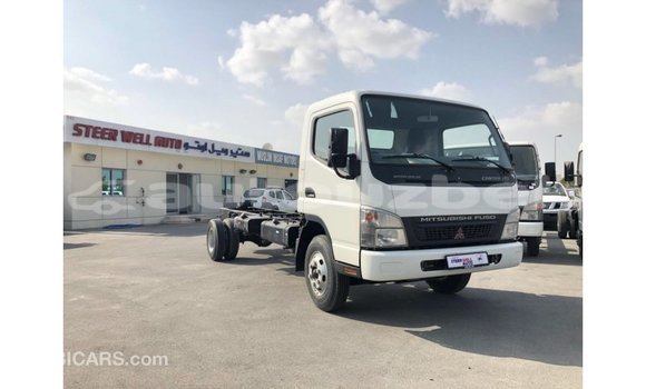 Buy Import Mitsubishi Carisma White Car in Import - Dubai in Andijon Buy Import Mitsubishi Carisma White Car in Import - Dubai in Andijon