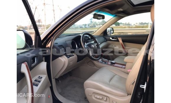 Buy Import Toyota Highlander Black Car in Import - Dubai in Andijon Buy Import Toyota Highlander Black Car in Import - Dubai in Andijon