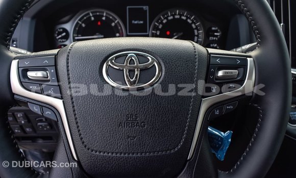 Buy Import Toyota Land Cruiser White Car in Import - Dubai in Andijon Buy Import Toyota Land Cruiser White Car in Import - Dubai in Andijon