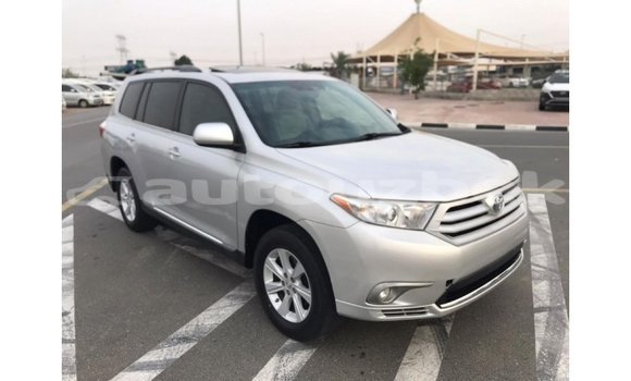 Buy Import Toyota Highlander Other Car in Import - Dubai in Andijon Buy Import Toyota Highlander Other Car in Import - Dubai in Andijon