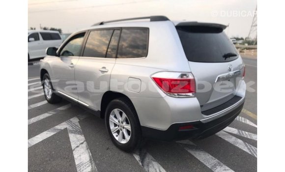 Buy Import Toyota Highlander Other Car in Import - Dubai in Andijon Buy Import Toyota Highlander Other Car in Import - Dubai in Andijon