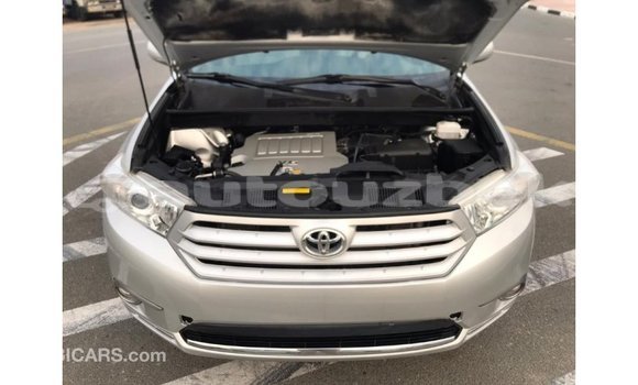 Buy Import Toyota Highlander Other Car in Import - Dubai in Andijon Buy Import Toyota Highlander Other Car in Import - Dubai in Andijon