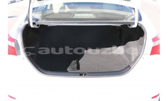 Buy Import Toyota Corolla White Car in Import - Dubai in Andijon Buy Import Toyota Corolla White Car in Import - Dubai in Andijon