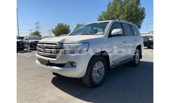 Buy Import Toyota Land Cruiser White Car in Import - Dubai in Andijon Buy Import Toyota Land Cruiser White Car in Import - Dubai in Andijon