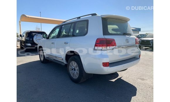 Buy Import Toyota Land Cruiser White Car in Import - Dubai in Andijon Buy Import Toyota Land Cruiser White Car in Import - Dubai in Andijon