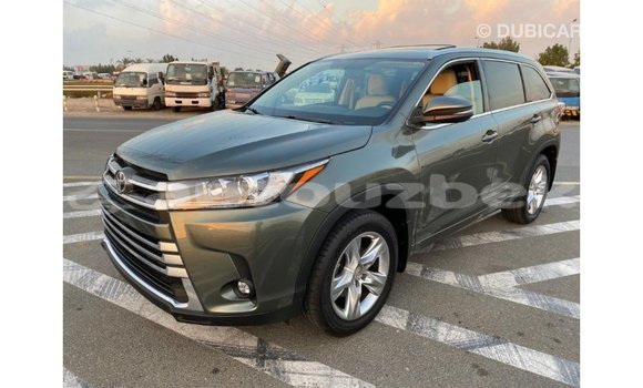Buy Import Toyota Highlander Green Car in Import - Dubai in Andijon Buy Import Toyota Highlander Green Car in Import - Dubai in Andijon