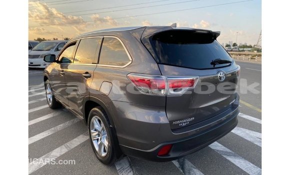Buy Import Toyota Highlander Other Car in Import - Dubai in Andijon Buy Import Toyota Highlander Other Car in Import - Dubai in Andijon