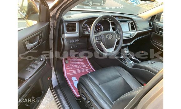 Buy Import Toyota Highlander Other Car in Import - Dubai in Andijon Buy Import Toyota Highlander Other Car in Import - Dubai in Andijon