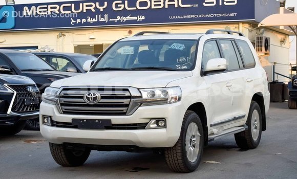 Buy Import Toyota Land Cruiser White Car in Import - Dubai in Andijon Buy Import Toyota Land Cruiser White Car in Import - Dubai in Andijon