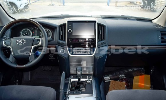 Buy Import Toyota Land Cruiser White Car in Import - Dubai in Andijon Buy Import Toyota Land Cruiser White Car in Import - Dubai in Andijon