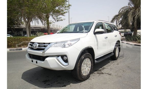 Buy Import Toyota Fortuner White Car in Import - Dubai in Andijon Buy Import Toyota Fortuner White Car in Import - Dubai in Andijon